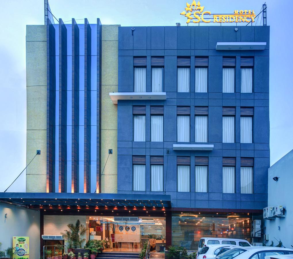 Treebo Tryst Sc Residency Zirakpur Hotel Panchkula Exterior photo